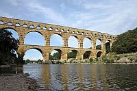 Akvadukt Pont du Gard - úžasně zachovalá římská technická památka