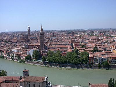 Výhled na město Verona.